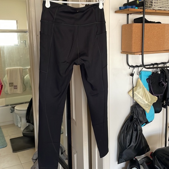 Victoria’s Secret 7/8 Length Black Leggings - Picture 2 of 5
